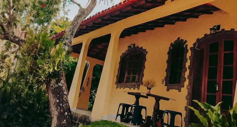 Casa Com Flores ペドラ・アズール エクステリア 写真